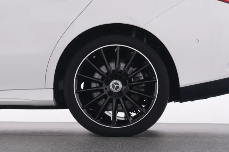 Mercedes-Benz CLA 250 din 2022 cu 38.688 km - oferta MER140488 - foto 5