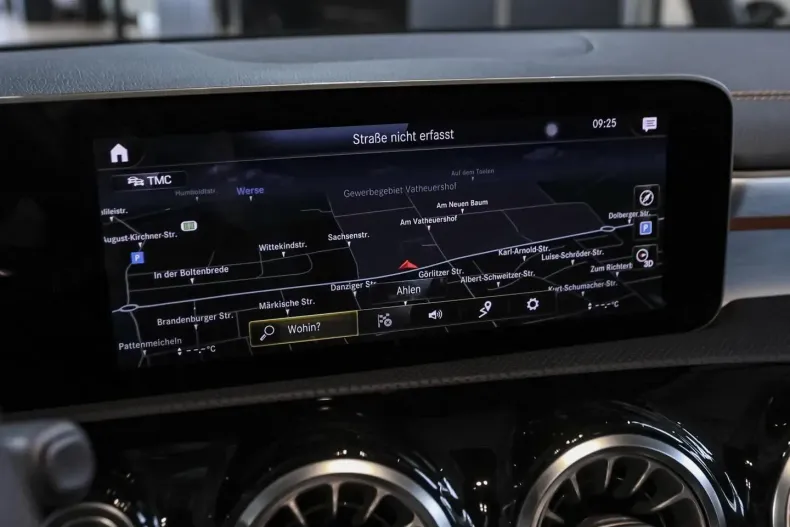 Mercedes-Benz CLA 200 din 2020 cu 81.191 km - oferta MER140491 - foto 14