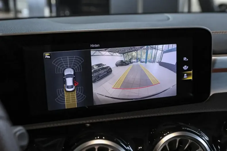 Mercedes-Benz CLA 200 din 2020 cu 81.191 km - oferta MER140491 - foto 16