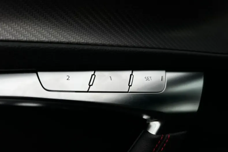 Audi RS6 din 2024 cu 24.672 km - oferta AUD140494 - foto 35