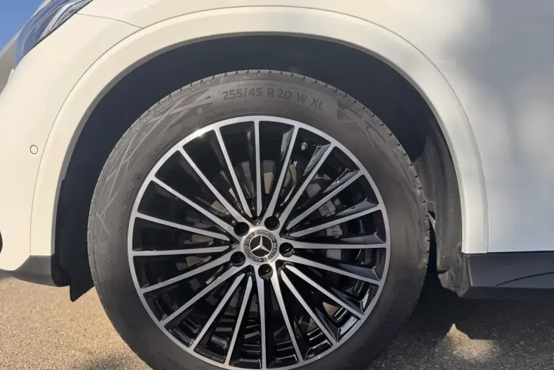 Mercedes-Benz GLC 220 din 2024 cu 16.259 km - oferta MER140495 - foto 3