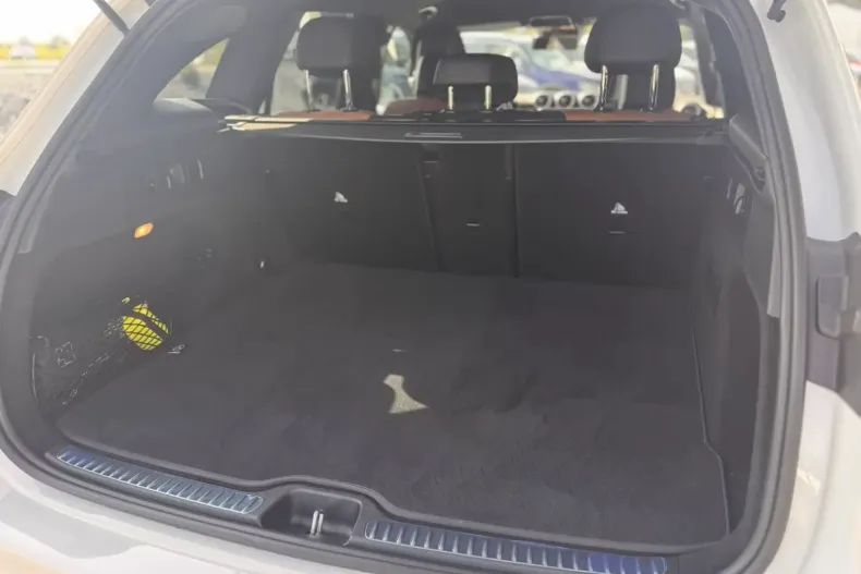 Mercedes-Benz GLC 220 din 2024 cu 16.259 km - oferta MER140495 - foto 4