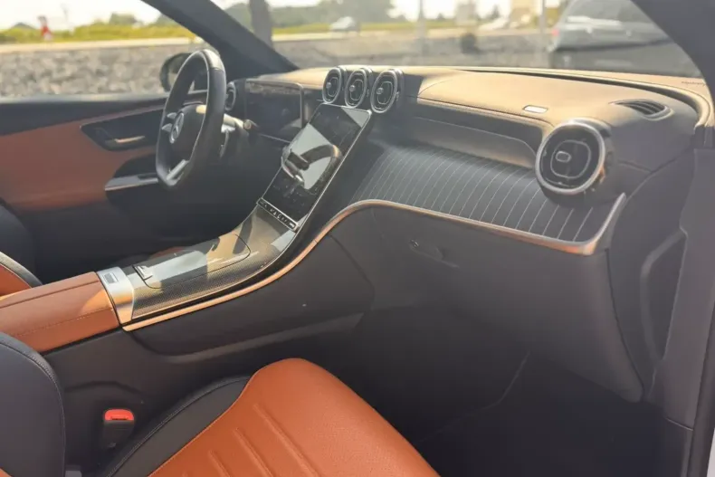 Mercedes-Benz GLC 220 din 2024 cu 16.259 km - oferta MER140495 - foto 11