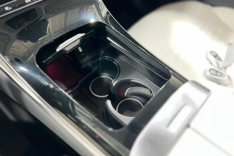 Mercedes-Benz GLC 200 din 2023 cu 46.990 km - oferta MER140508 - foto 7