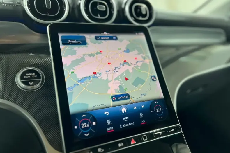 Mercedes-Benz GLC 200 din 2023 cu 46.990 km - oferta MER140508 - foto 13