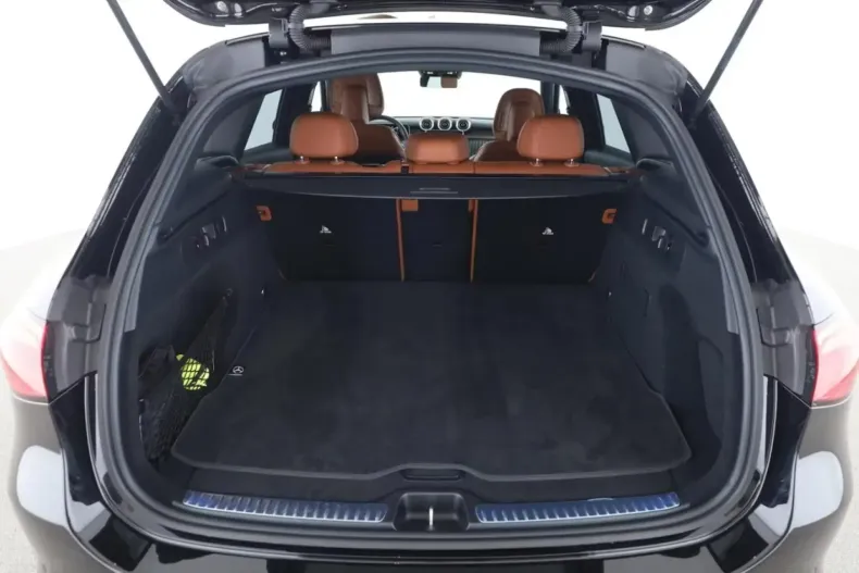 Mercedes-Benz GLC 200 din 2024 cu 14.900 km - oferta MER140511 - foto 3