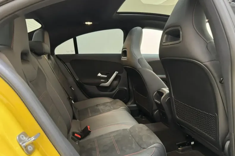 Mercedes-Benz CLA 200 din 2023 cu 4.200 km - oferta MER140519 - foto 16