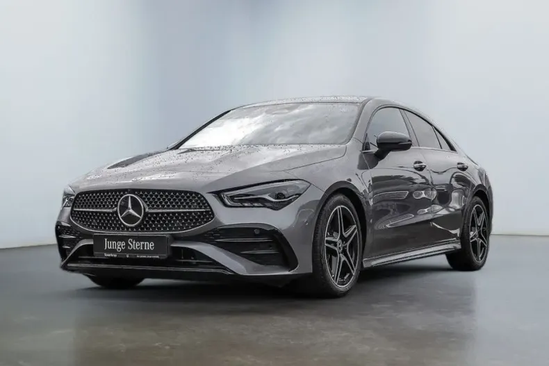 Mercedes-Benz CLA 180 din 2024 cu 4.581 km - oferta MER140527 - foto 1