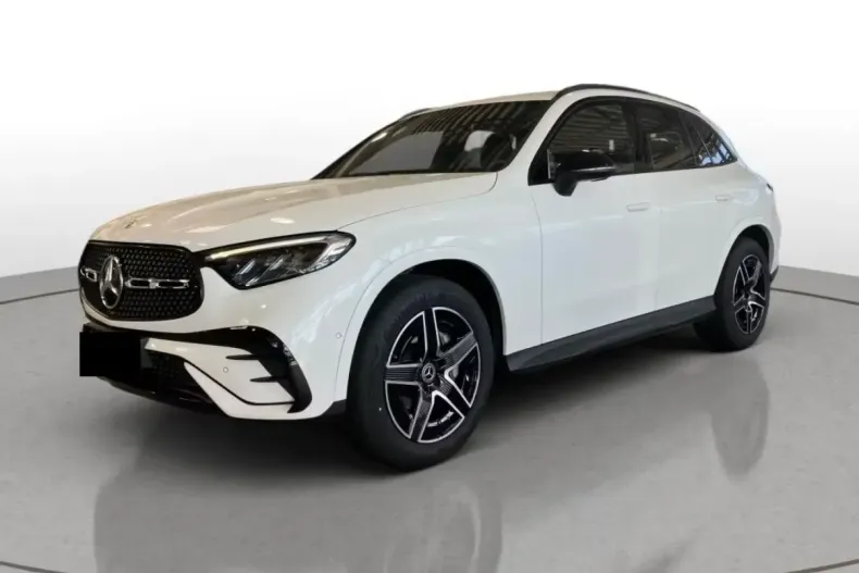 Mercedes-Benz GLC 200 din 2024 cu 10.413 km - oferta MER140529 - foto 1