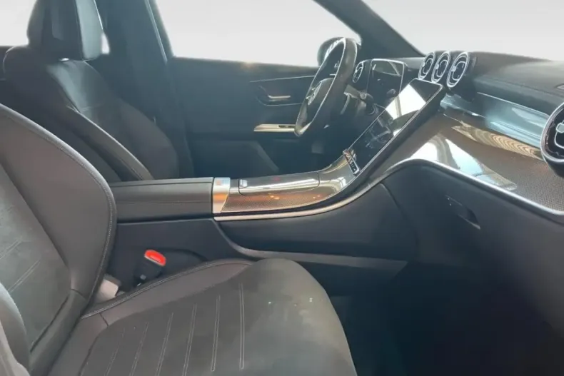 Mercedes-Benz GLC 200 din 2024 cu 10.413 km - oferta MER140529 - foto 11