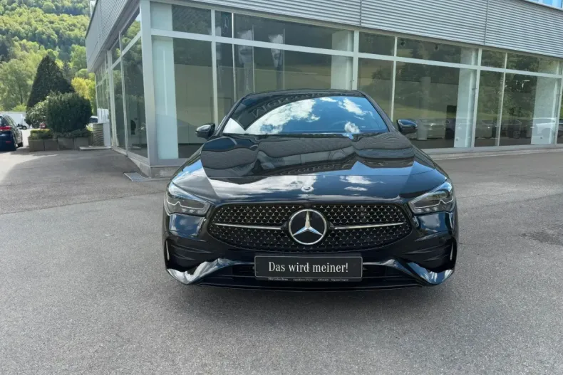 Mercedes-Benz CLA 200 din 2024 cu 9.201 km - oferta MER140532 - foto 2