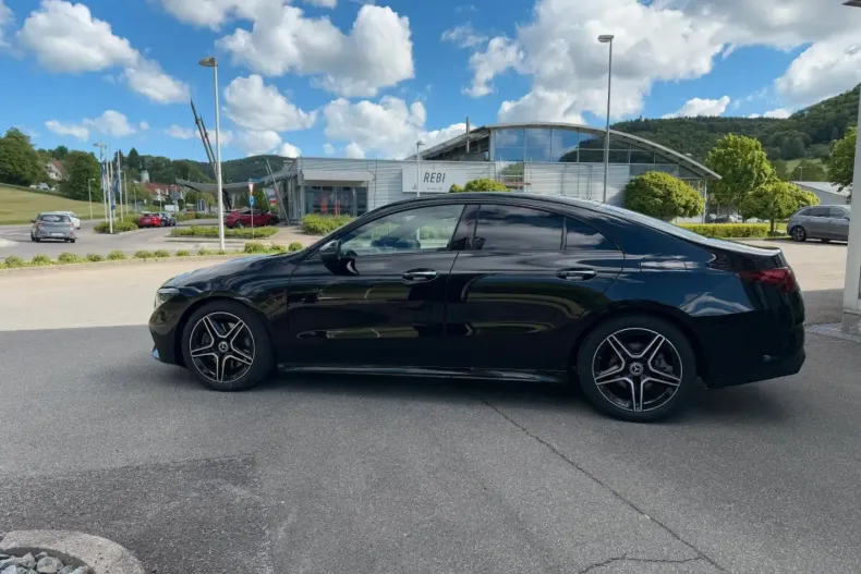 Mercedes-Benz CLA 200 din 2024 cu 9.201 km - oferta MER140532 - foto 3