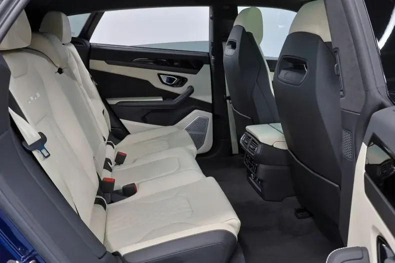 Lamborghini Urus din 2023 cu 5.650 km - oferta LAM140551 - foto 17