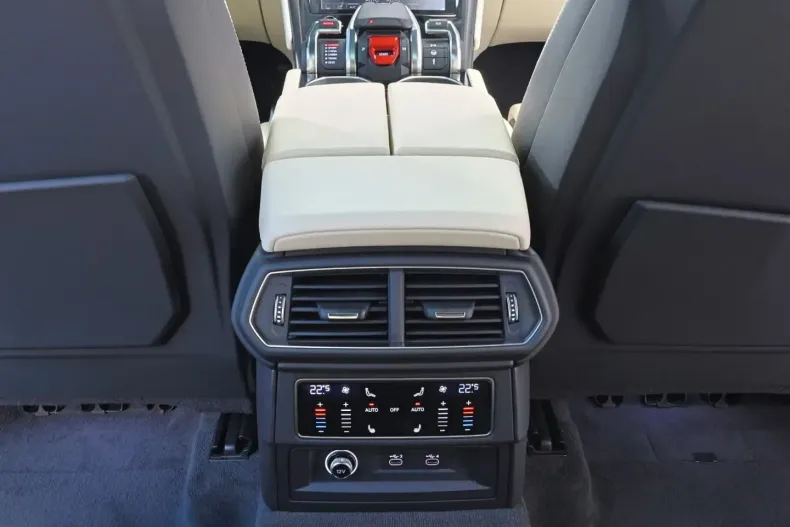 Lamborghini Urus din 2023 cu 5.650 km - oferta LAM140551 - foto 20