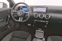 Mercedes-Benz CLA 180 din 2024 cu 25.480 km - oferta MER140555 - foto 4