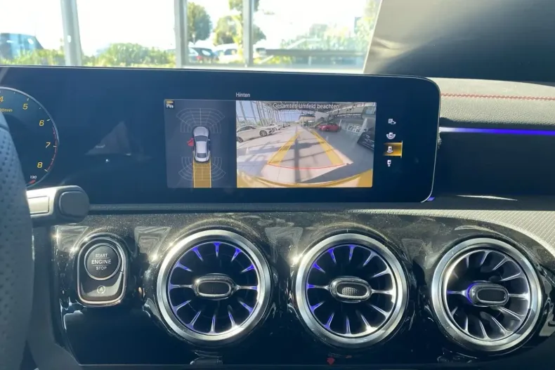 Mercedes-Benz CLA 250 din 2023 cu 16.500 km - oferta MER140557 - foto 10