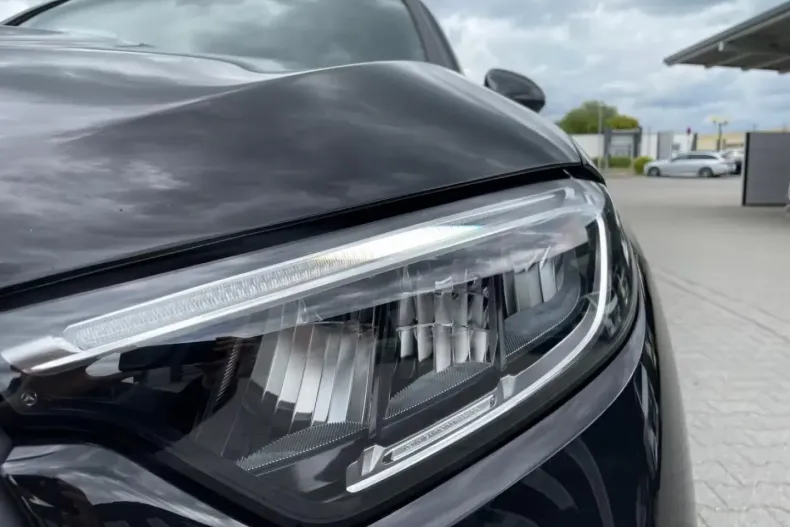 Mercedes-Benz GLC 220 din 2023 cu 47.859 km - oferta MER140561 - foto 2