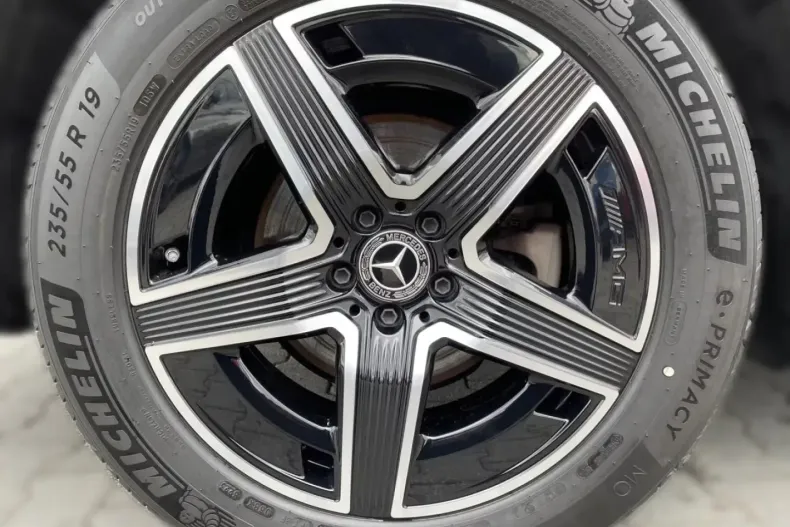 Mercedes-Benz GLC 220 din 2023 cu 47.859 km - oferta MER140561 - foto 3