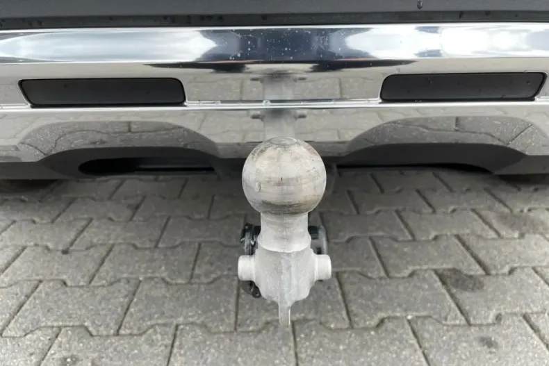 Mercedes-Benz GLC 220 din 2023 cu 47.859 km - oferta MER140561 - foto 10