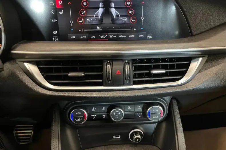 Alfa Romeo Stelvio din 2023 cu 32.337 km - oferta ALF140564 - foto 22