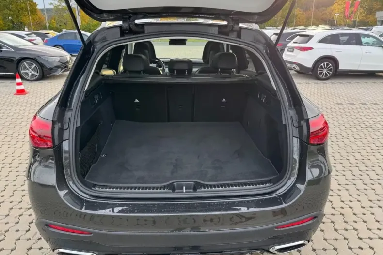 Mercedes-Benz GLC 300 din 2023 cu 64.138 km - oferta MER140567 - foto 2