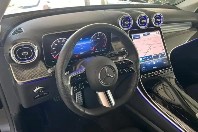 Mercedes-Benz GLC 200 din 2024 cu 7.500 km - oferta MER140576 - foto 10