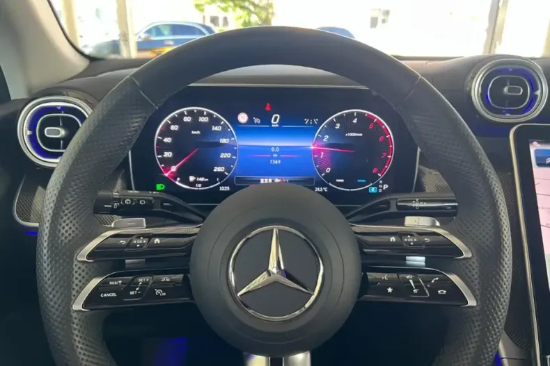 Mercedes-Benz GLC 200 din 2024 cu 7.500 km - oferta MER140576 - foto 12
