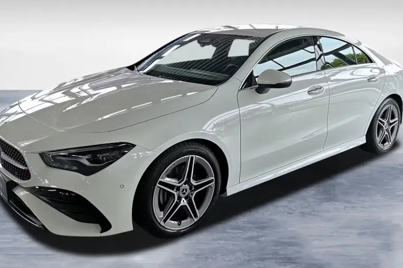 Mercedes-Benz CLA 180 din 2024 cu 28.366 km - oferta MER140578 - foto 1