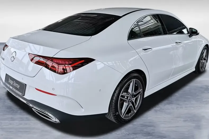 Mercedes-Benz CLA 180 din 2024 cu 28.366 km - oferta MER140578 - foto 5