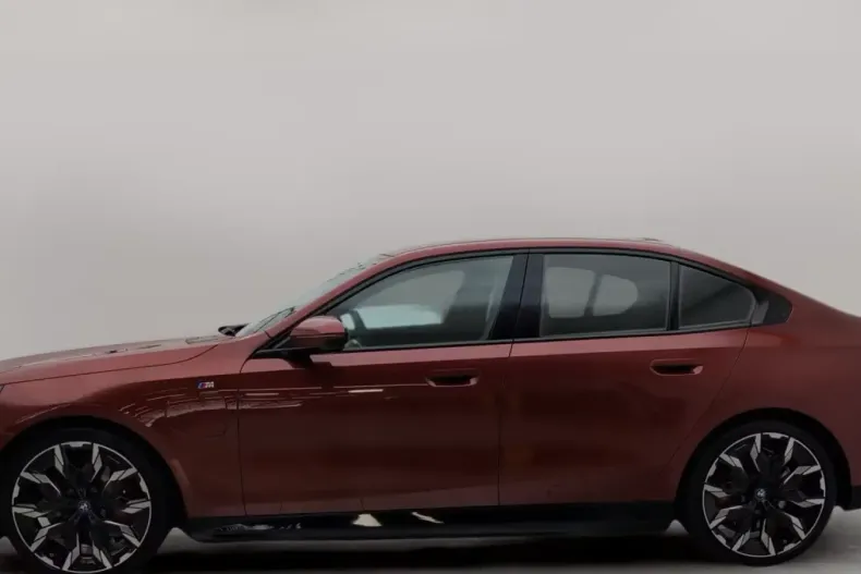 BMW 550 din 2025 cu 27.440 km - oferta BMW140581 - foto 2