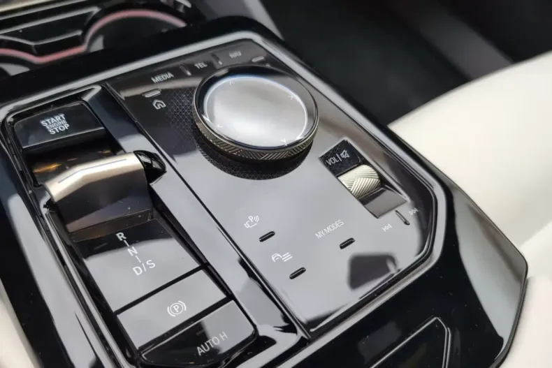 BMW 550 din 2025 cu 27.440 km - oferta BMW140581 - foto 7