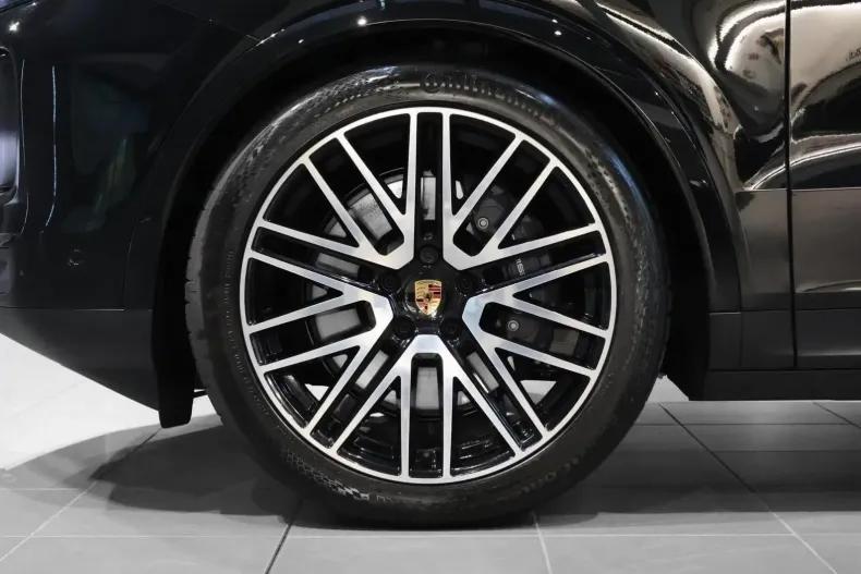 Porsche Cayenne din 2025 cu 11.900 km - oferta POR140582 - foto 7