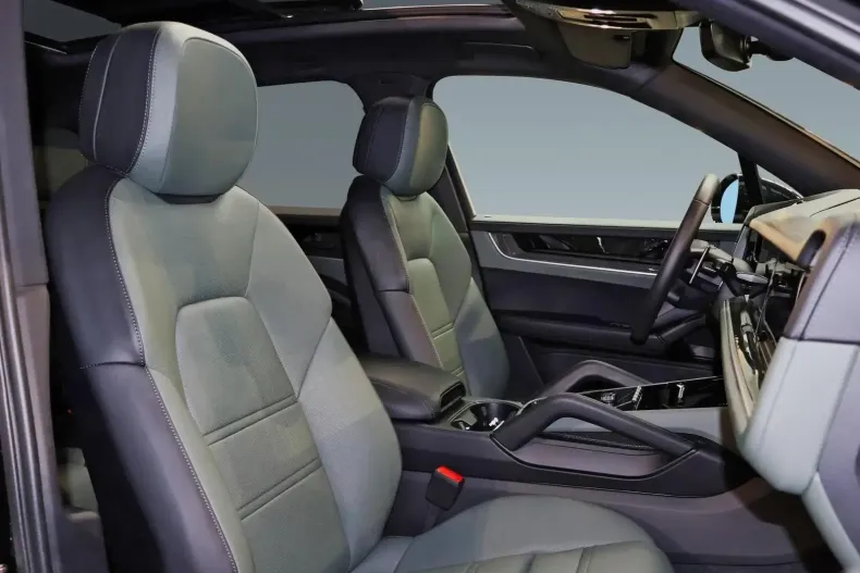 Porsche Cayenne din 2025 cu 11.900 km - oferta POR140582 - foto 13