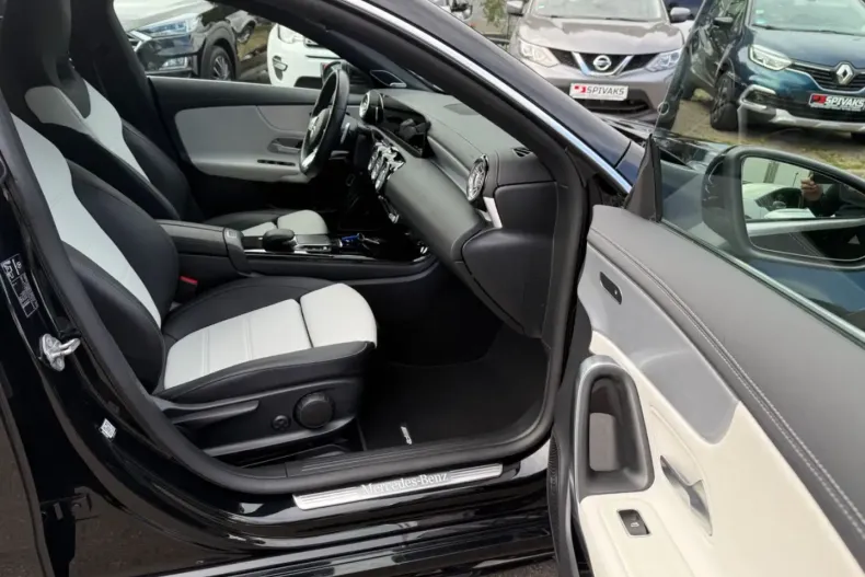 Mercedes-Benz CLA 250 din 2020 cu 102.000 km - oferta MER140583 - foto 8