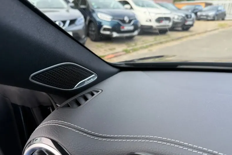 Mercedes-Benz CLA 250 din 2020 cu 102.000 km - oferta MER140583 - foto 14