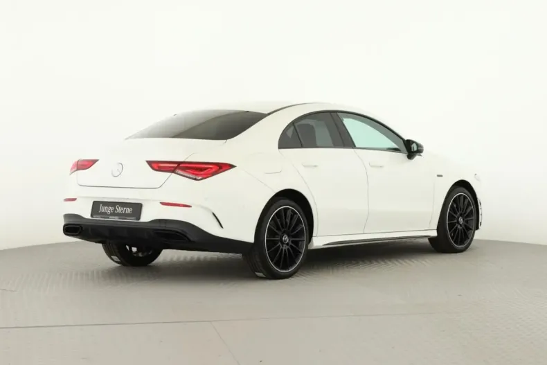 Mercedes-Benz CLA 250 din 2021 cu 51.682 km - oferta MER140588 - foto 5