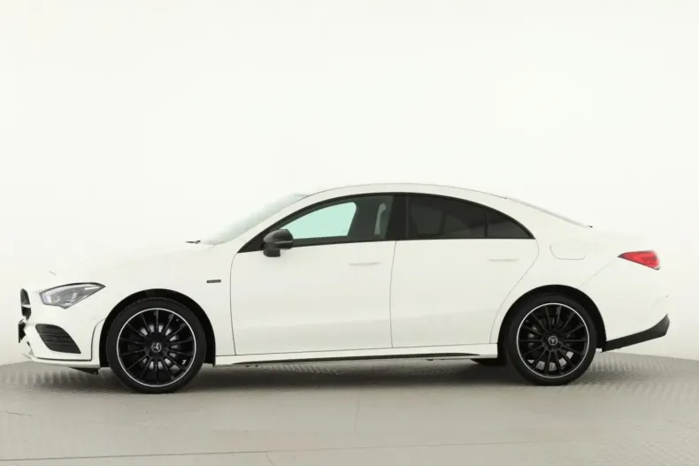 Mercedes-Benz CLA 250 din 2021 cu 51.682 km - oferta MER140588 - foto 6