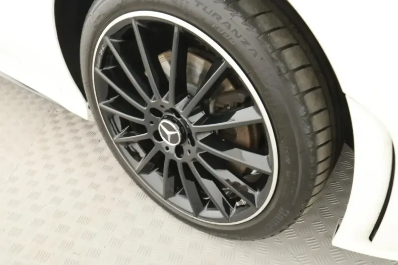 Mercedes-Benz CLA 250 din 2021 cu 51.682 km - oferta MER140588 - foto 21