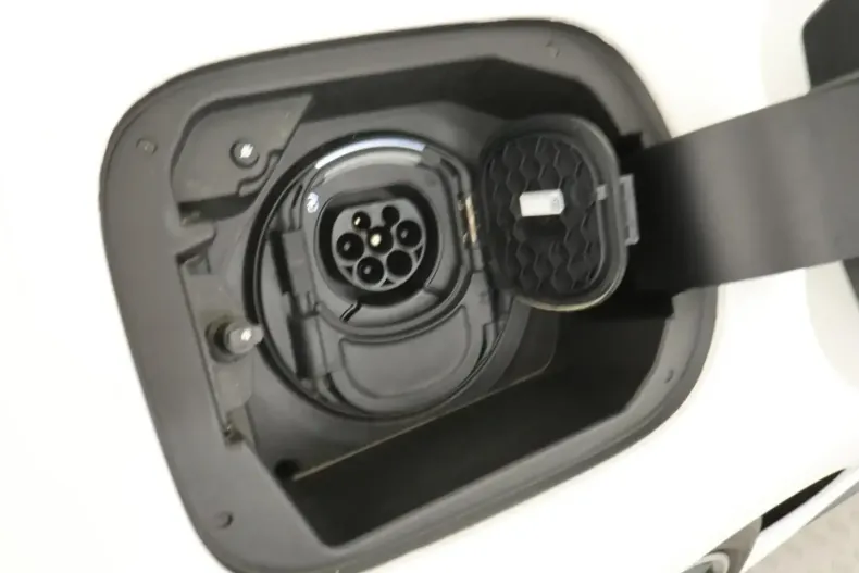 Mercedes-Benz CLA 250 din 2021 cu 51.682 km - oferta MER140588 - foto 22