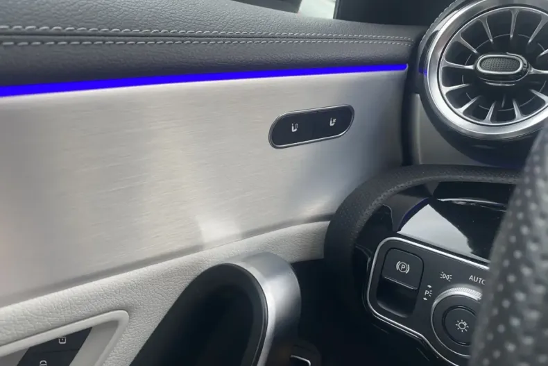 Mercedes-Benz CLA 220 din 2022 cu 108.000 km - oferta MER140589 - foto 3