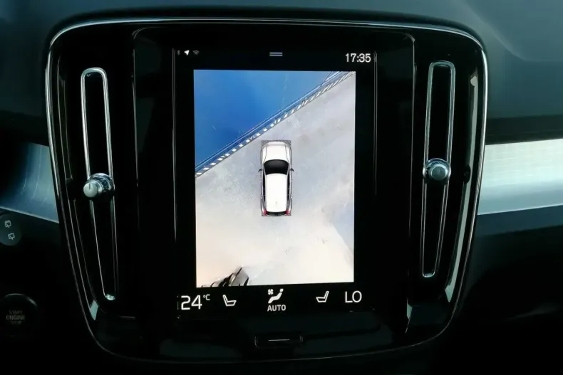 Volvo XC40 din 2024 cu 6.977 km - oferta VOL140599 - foto 7