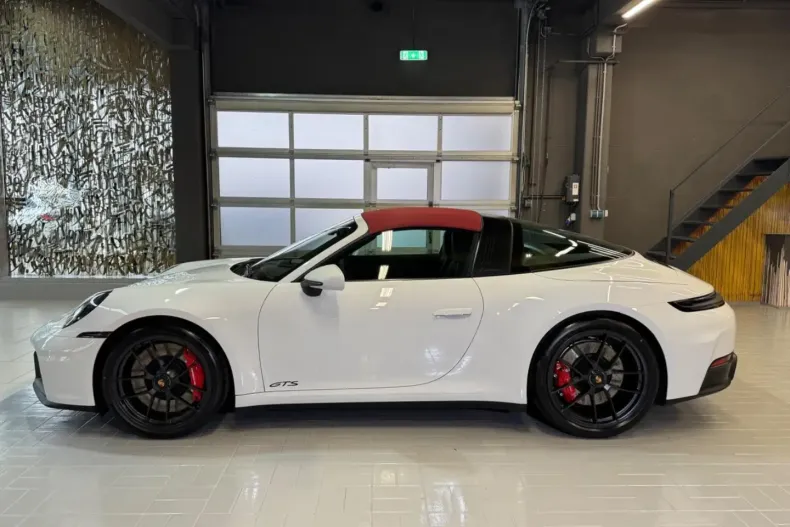 Porsche 992 din 2025 cu 50 km - oferta POR140602 - foto 9