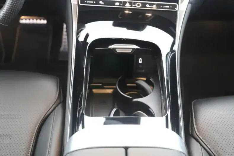 Mercedes-Benz GLC 200 din 2023 cu 35.000 km - oferta MER140604 - foto 11