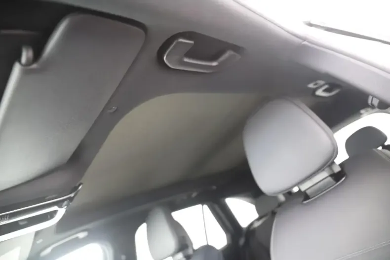 Mercedes-Benz GLC 200 din 2023 cu 35.000 km - oferta MER140604 - foto 13