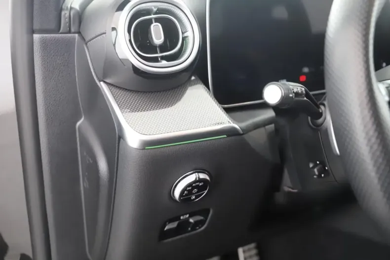 Mercedes-Benz GLC 200 din 2023 cu 35.000 km - oferta MER140604 - foto 14