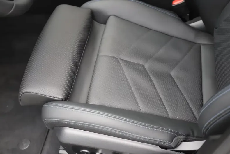 BMW 550 din 2025 cu 6.500 km - oferta BMW140621 - foto 5