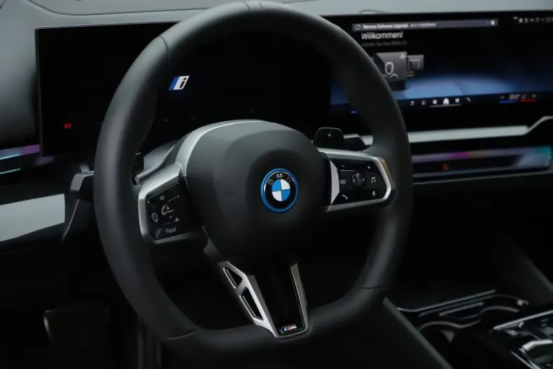 BMW 550 din 2025 cu 6.500 km - oferta BMW140621 - foto 10