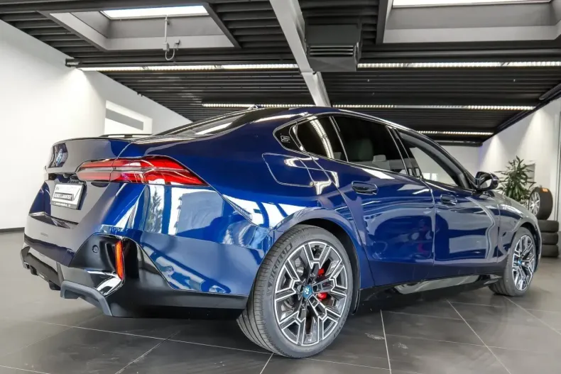 BMW 550 din 2024 cu 10.270 km - oferta BMW140624 - foto 2