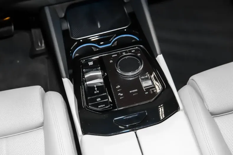 BMW 550 din 2024 cu 10.270 km - oferta BMW140624 - foto 13