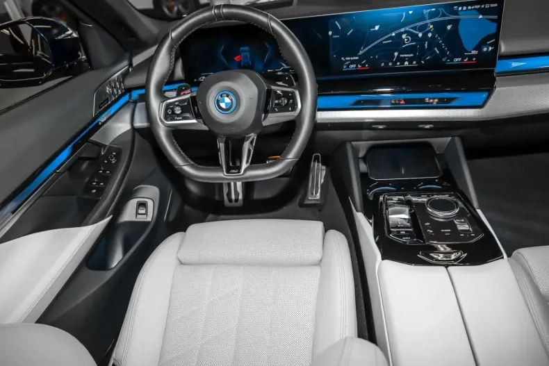 BMW 550 din 2024 cu 10.270 km - oferta BMW140624 - foto 14